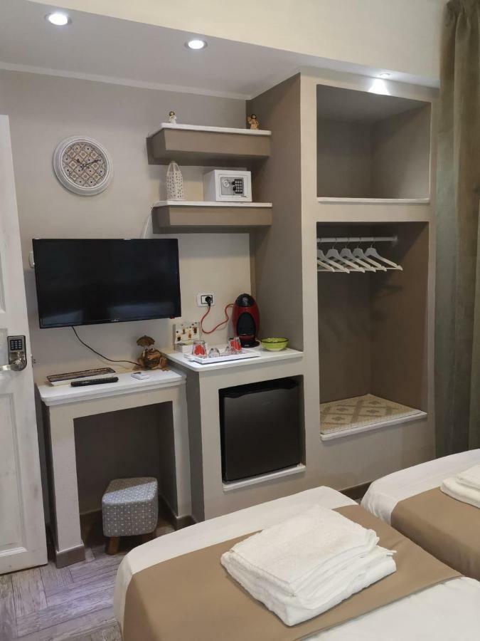 Guesthouse Luisella Кальяри Экстерьер фото